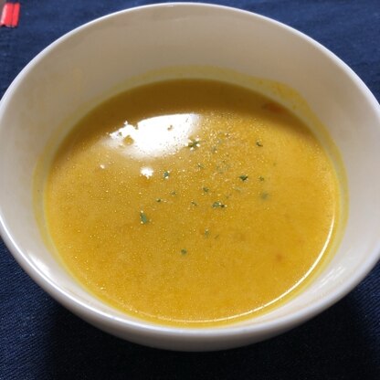 初めてかぼちゃスープに挑戦しましたが、とっても簡単で美味しく出来ました(^^♪